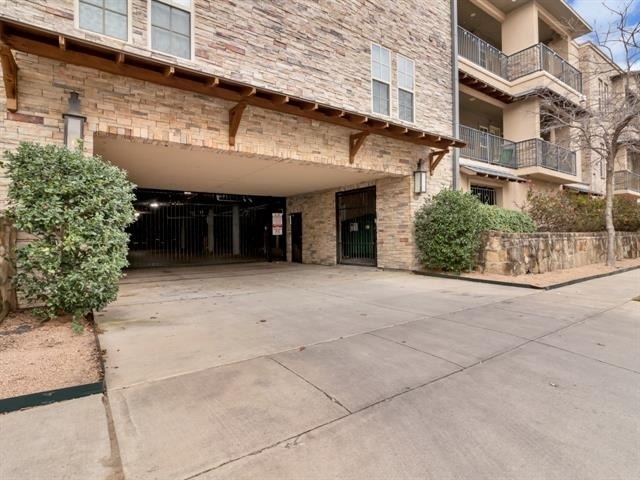 2800 Sandage Avenue - Photo 2