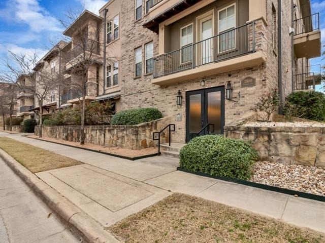 2800 Sandage Avenue - Photo 0