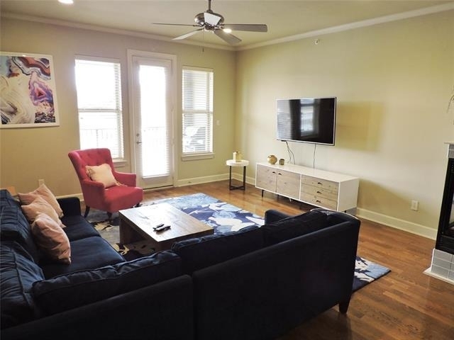 2800 Sandage Avenue - Photo 2