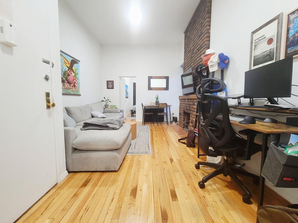 238 West 20th Street - Photo 1