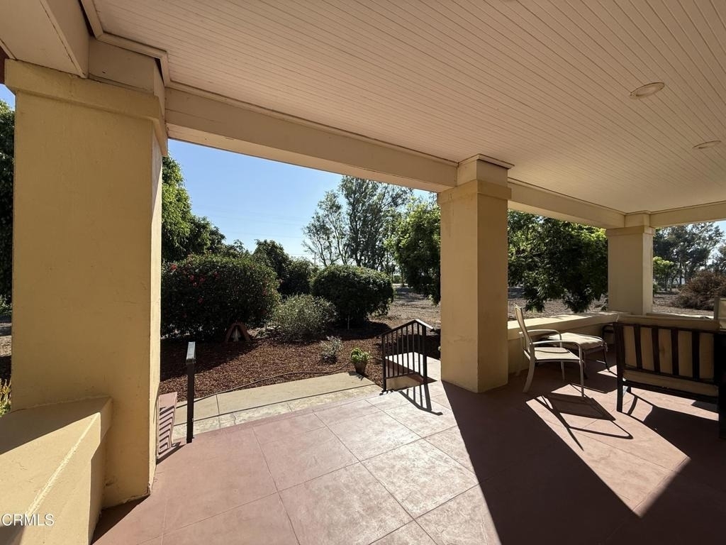 4645 Walnut Avenue - Photo 4