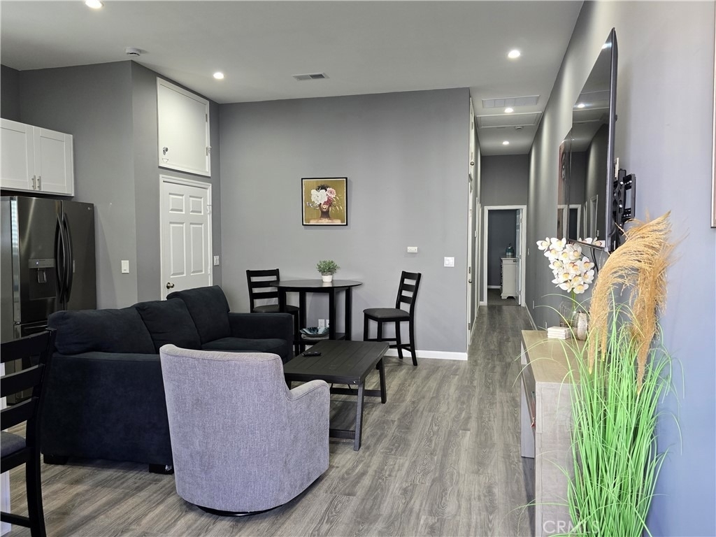 3173 K Street - Photo 2