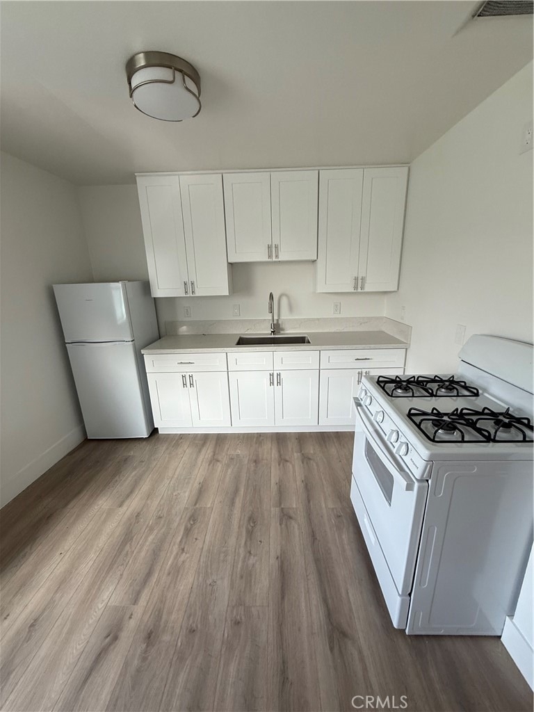 144 W 94th Street - Photo 3