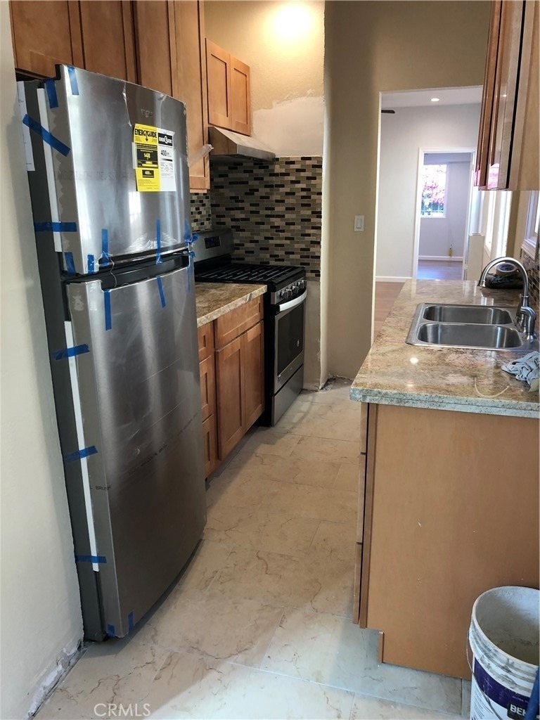 144 W 94th Street - Photo 9
