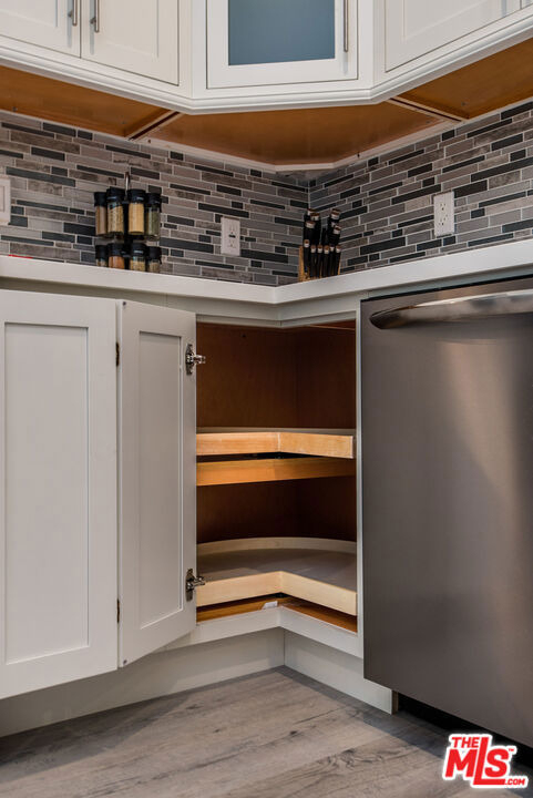 1249 S Holt Avenue - Photo 5