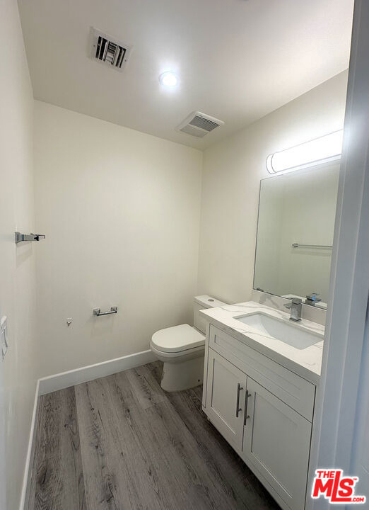 1249 S Holt Avenue - Photo 19