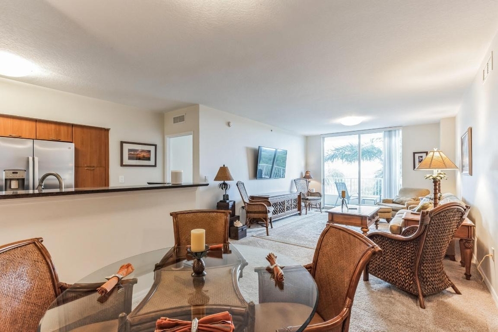 700 E Boynton Beach Boulevard - Photo 0