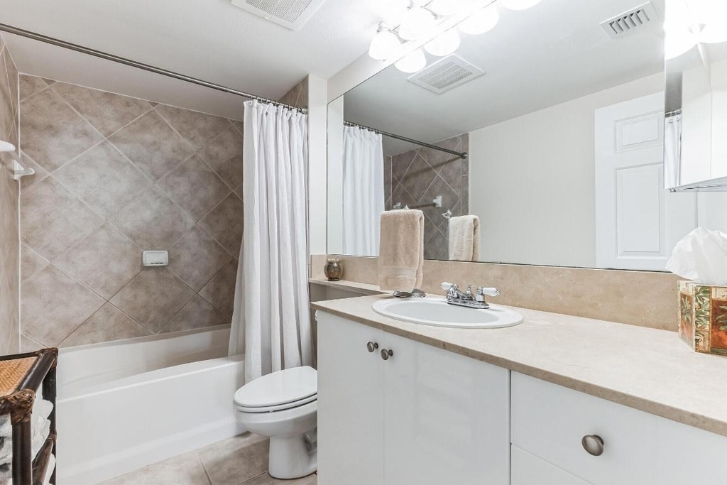 700 E Boynton Beach Boulevard - Photo 4