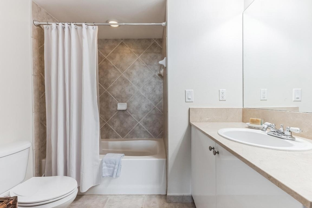 700 E Boynton Beach Boulevard - Photo 7
