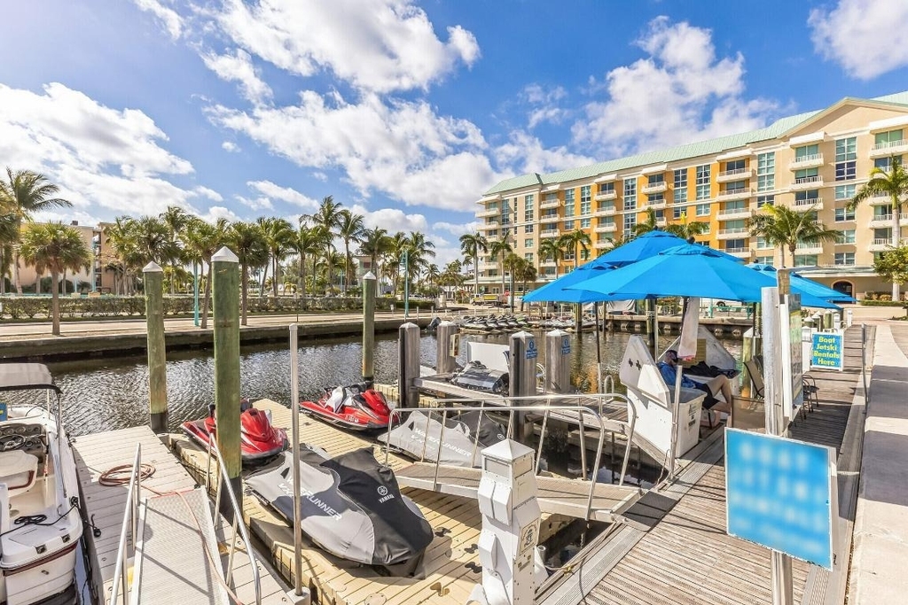 700 E Boynton Beach Boulevard - Photo 23