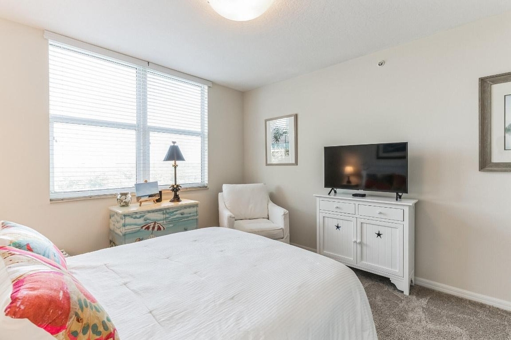 700 E Boynton Beach Boulevard - Photo 6