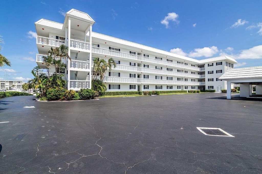 907 Marina Drive - Photo 5