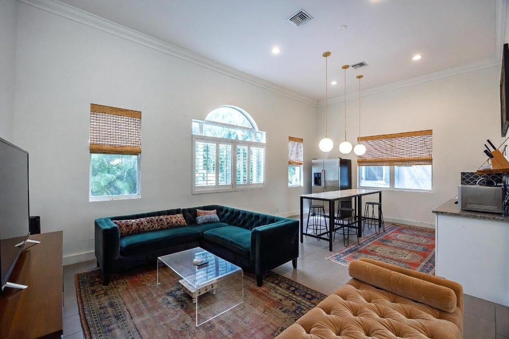 717 Forest Hill Boulevard - Photo 24