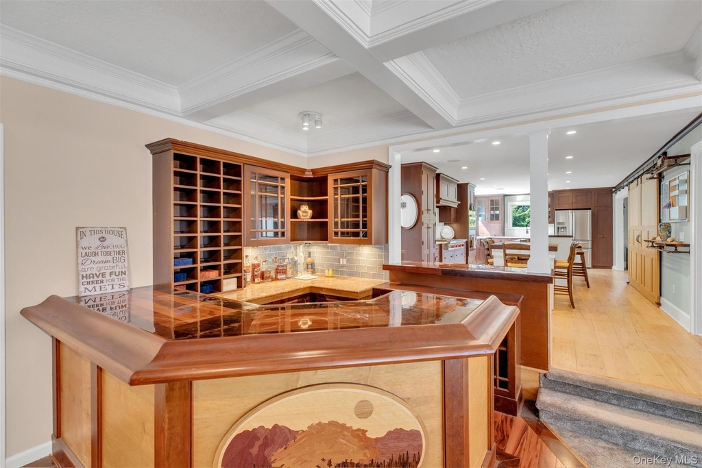 345 Colonial Road - Photo 11