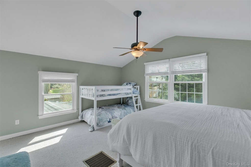 345 Colonial Road - Photo 23
