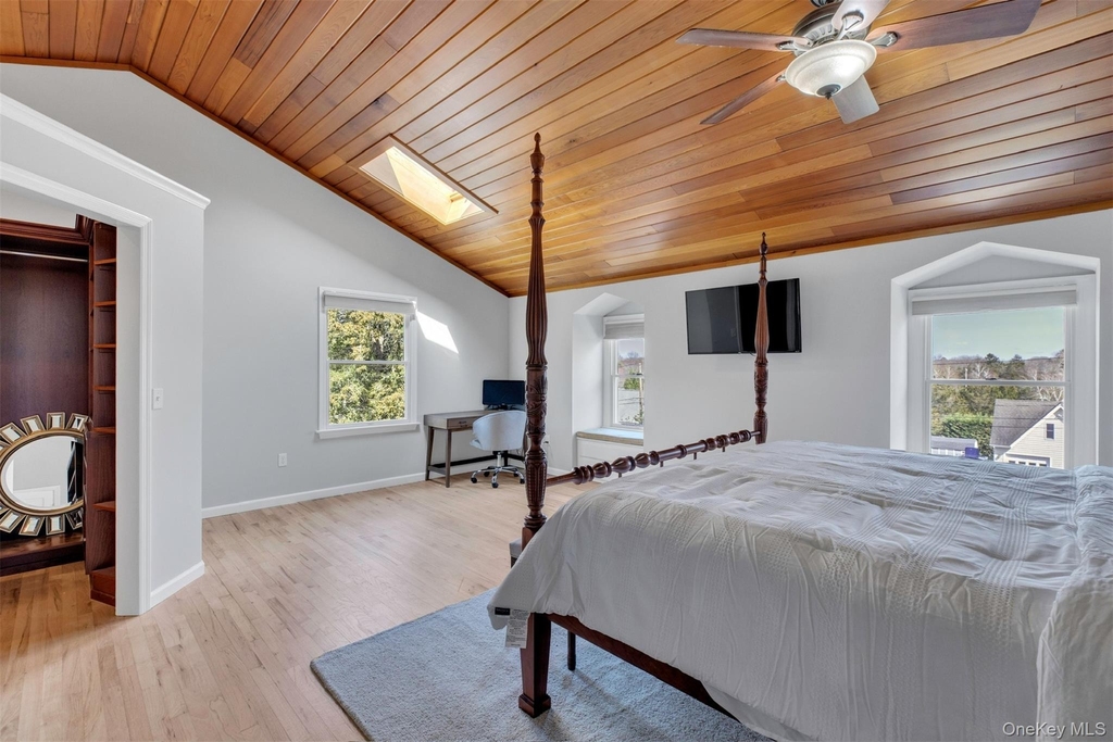 345 Colonial Road - Photo 19