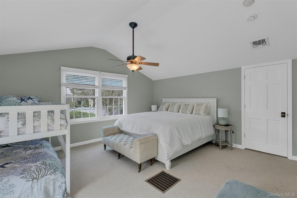 345 Colonial Road - Photo 22