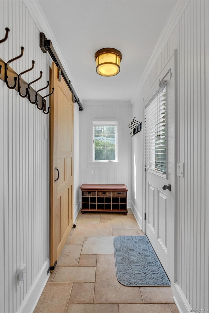 345 Colonial Road - Photo 14