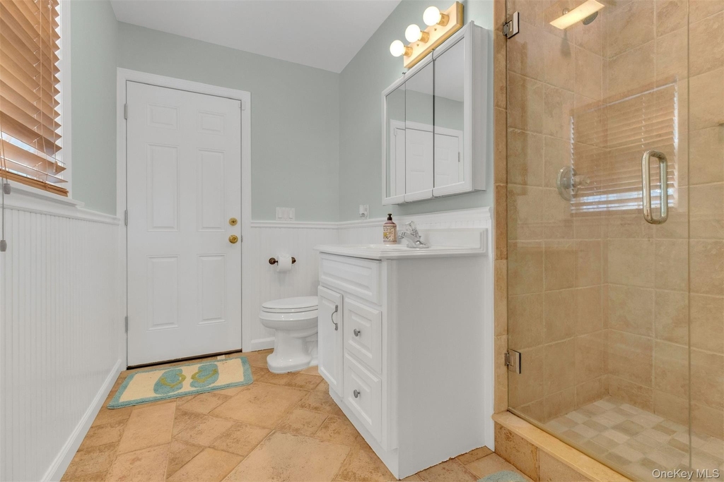 345 Colonial Road - Photo 16
