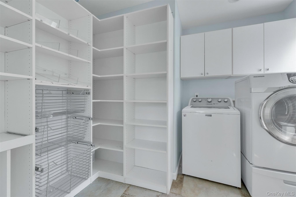 345 Colonial Road - Photo 15