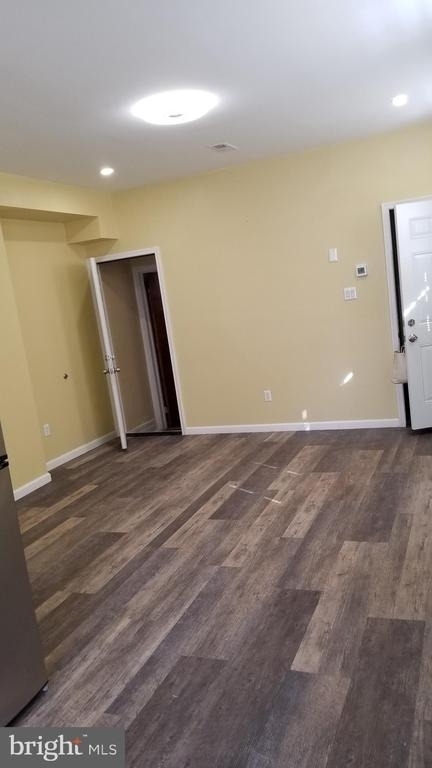 1120 Locust Street - Photo 3