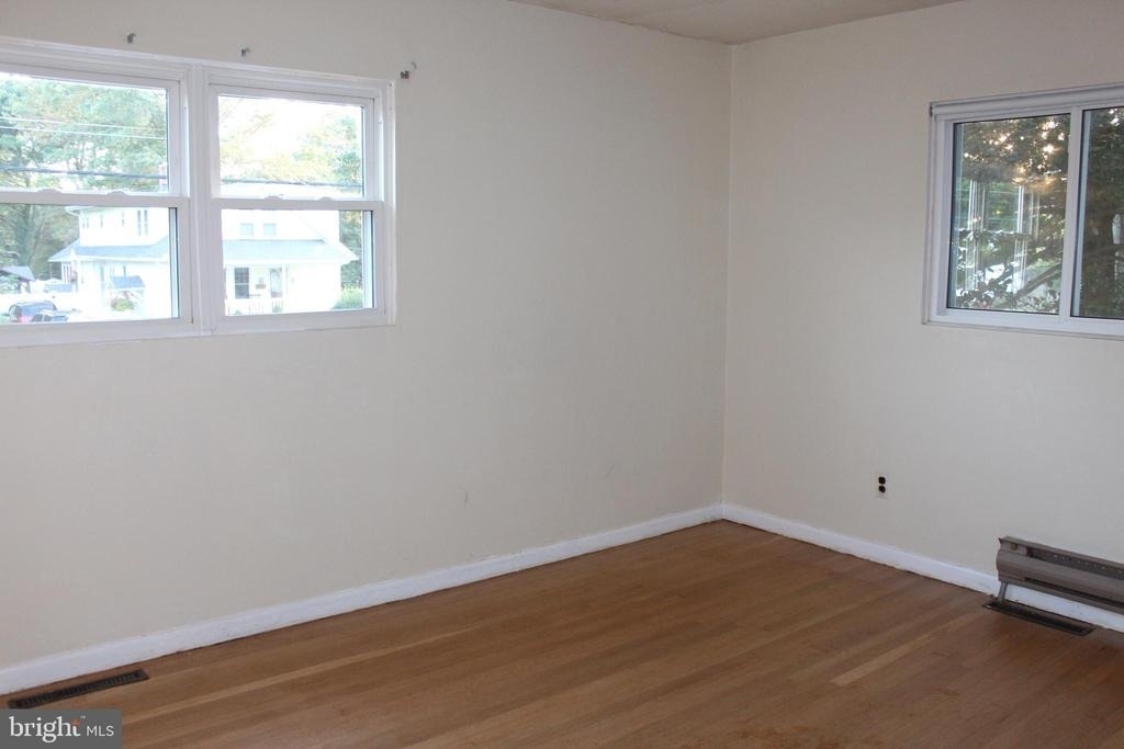 413 Dickinson Road - Photo 10