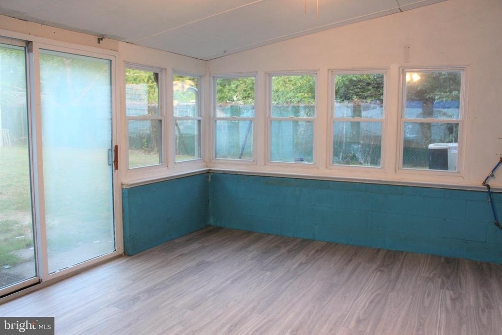 413 Dickinson Road - Photo 15