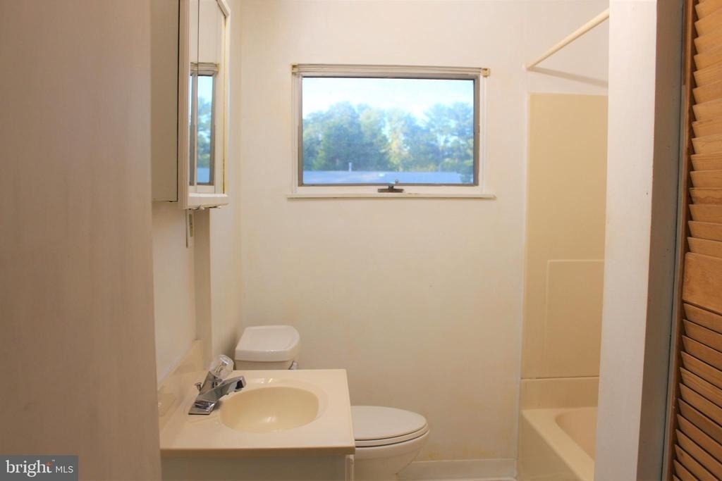 413 Dickinson Road - Photo 12