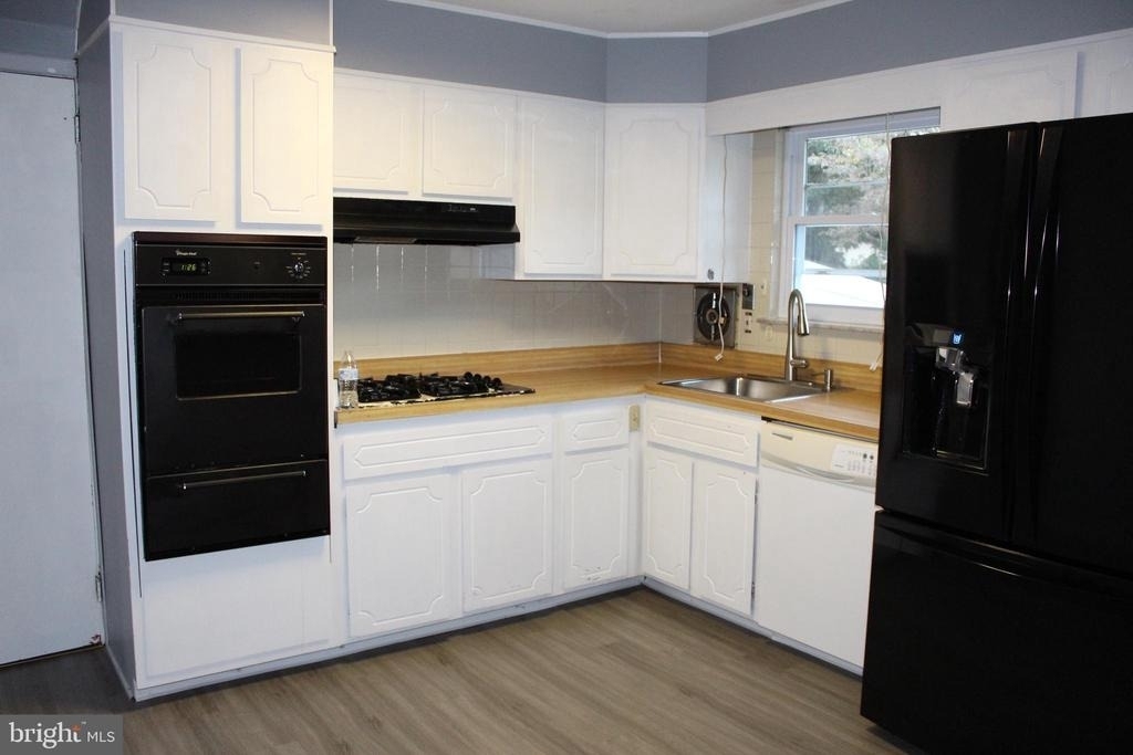 413 Dickinson Road - Photo 8