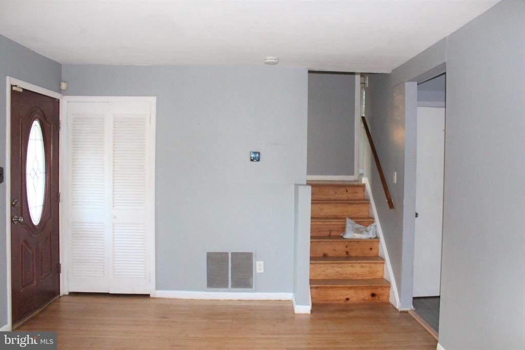 413 Dickinson Road - Photo 5
