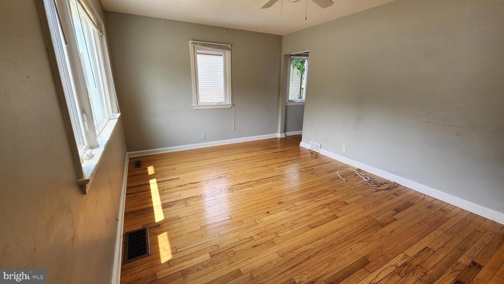 225 Deptford Road - Photo 5