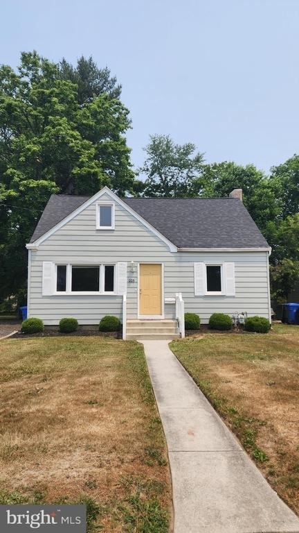 225 Deptford Road - Photo 0