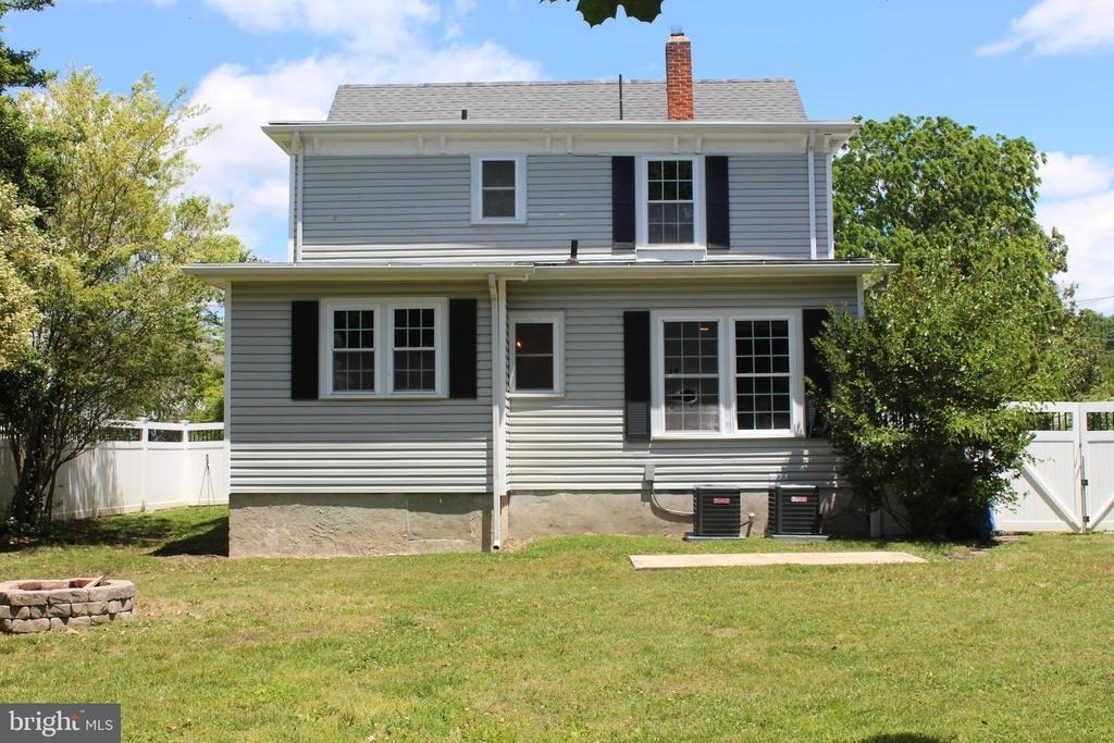 25 Church Street - Photo 2