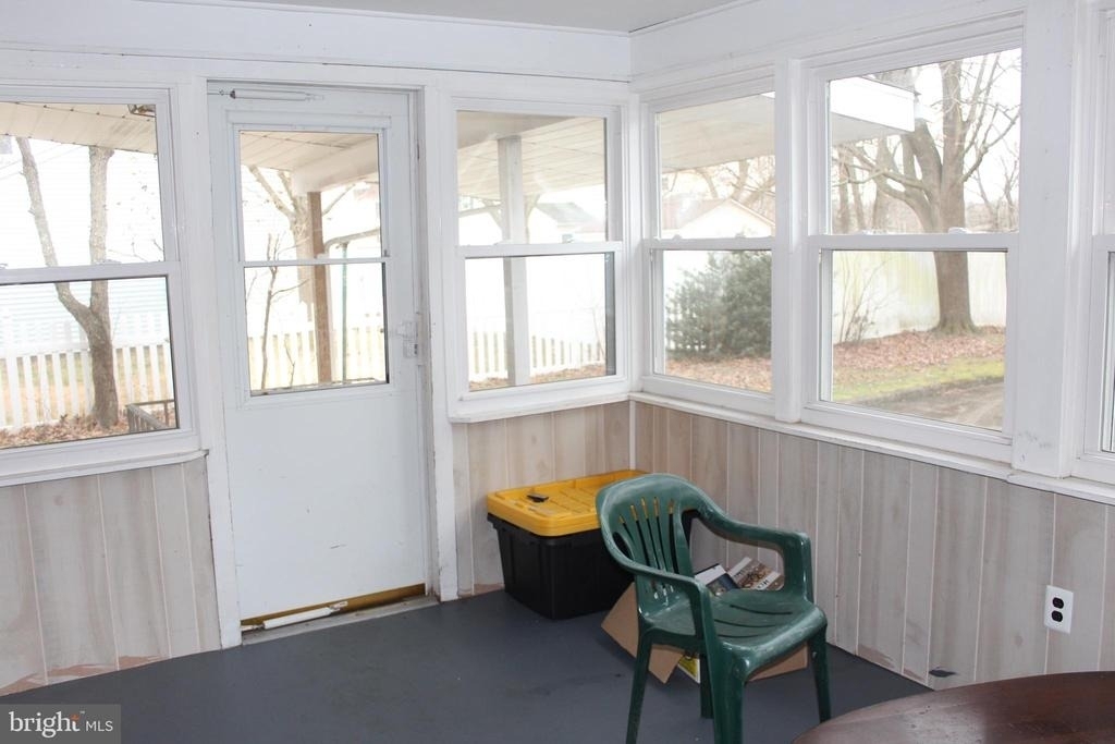 107 Laurel Avenue - Photo 12