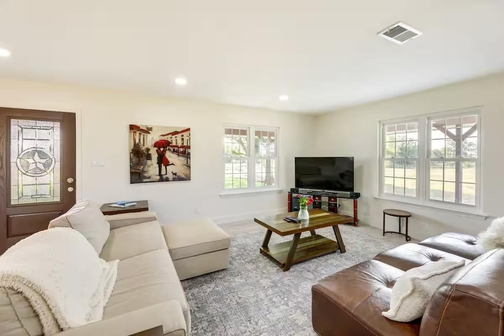 1616 County Road 463 - Photo 5
