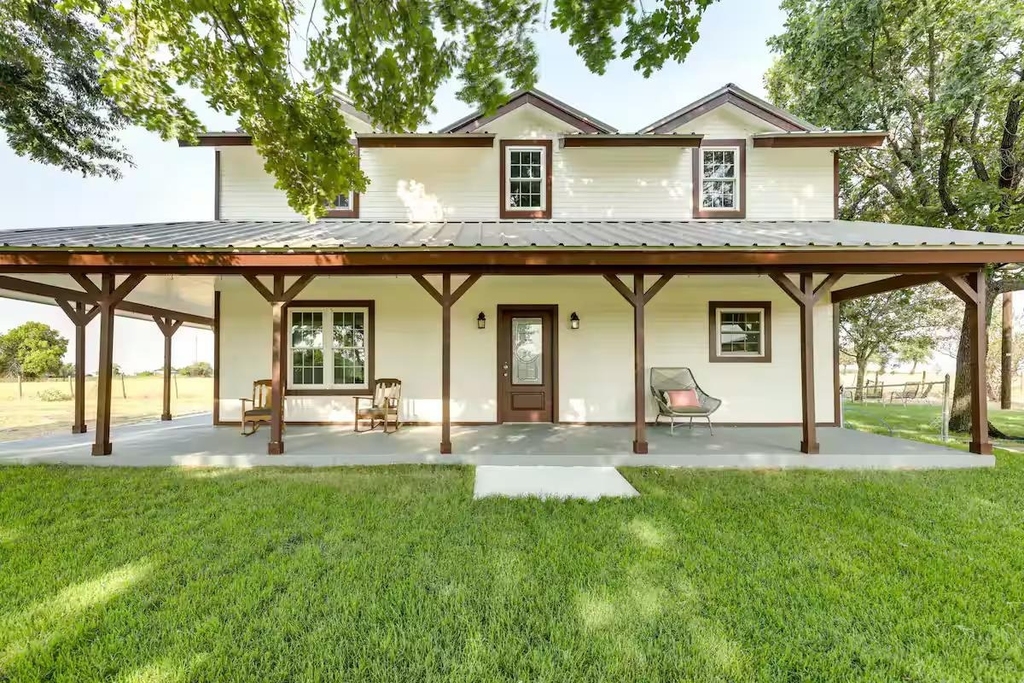 1616 County Road 463 - Photo 1