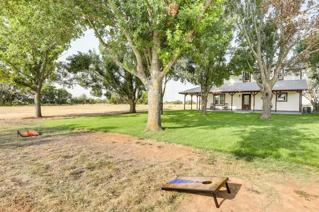 1616 County Road 463 - Photo 16