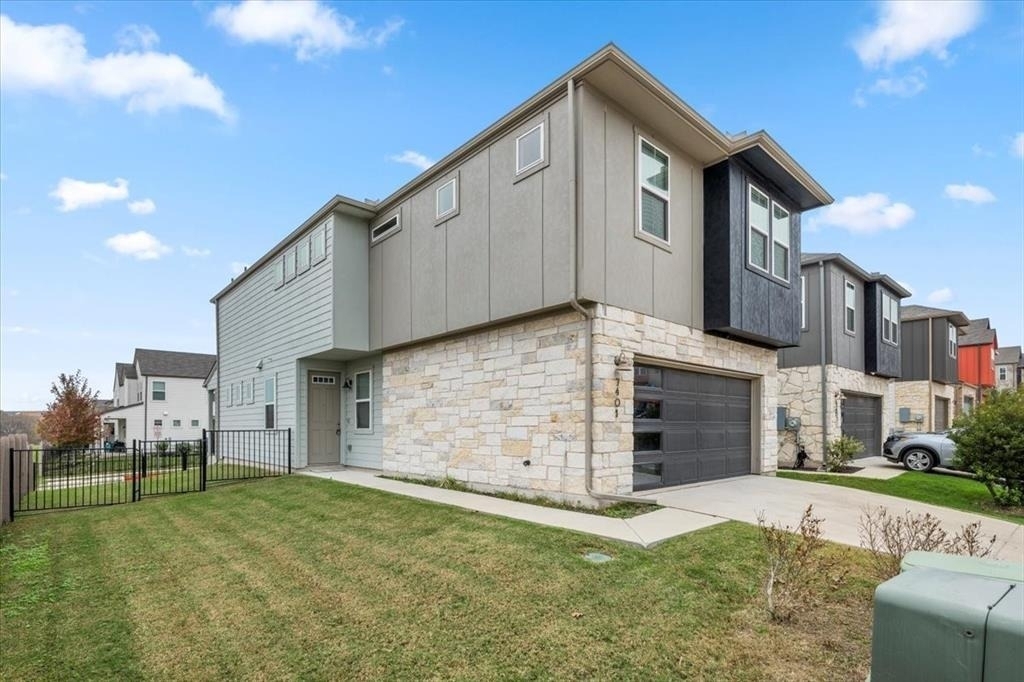 7401 Grand Linden Way - Photo 1