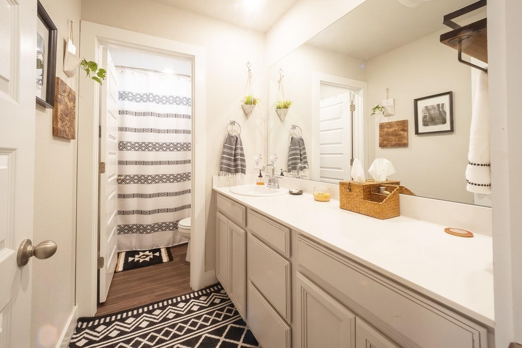 7401 Grand Linden Way - Photo 5
