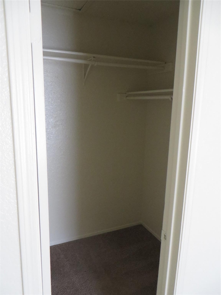 2217 Katy Ln - Photo 5