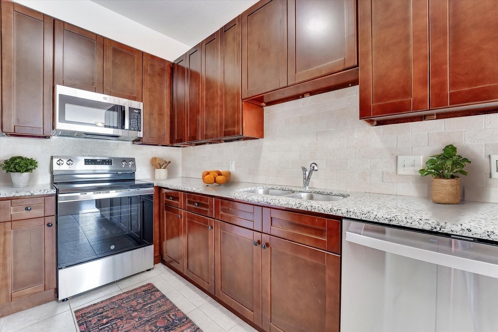 10102 Neuens Road - Photo 4