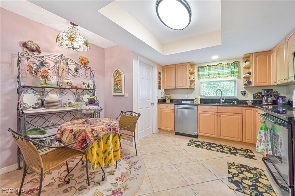 572 105th Avenue N - Photo 16