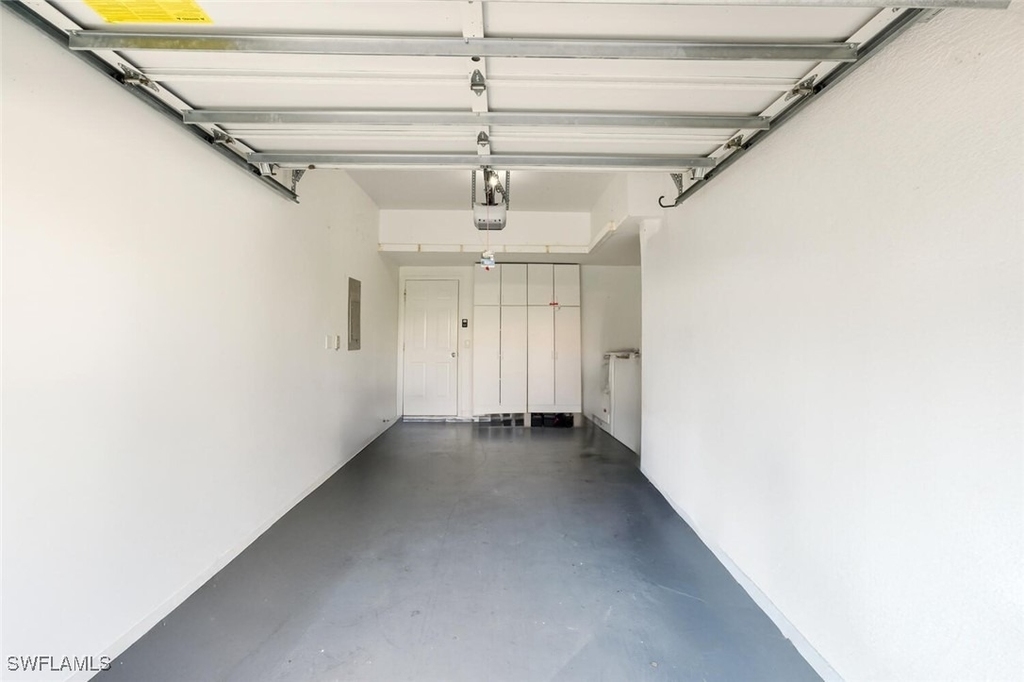 636 Windsor Square - Photo 20