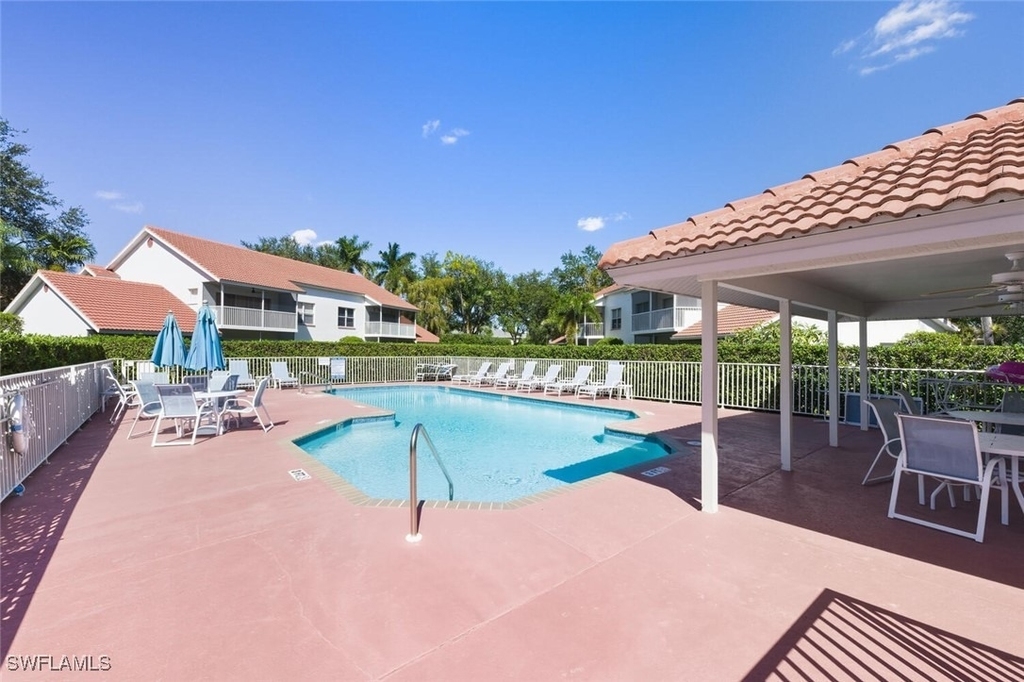 636 Windsor Square - Photo 27