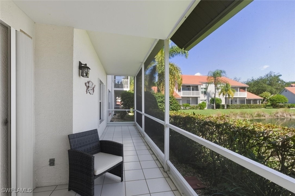 636 Windsor Square - Photo 16