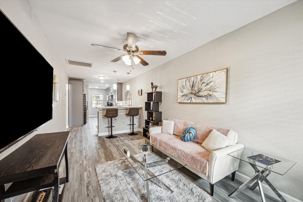 3808 Cochran Street - Photo 3