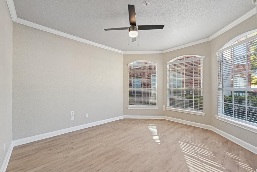 10990 West Road - Photo 16
