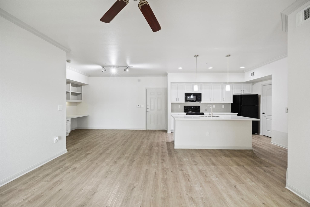 11925 Jones Road - Photo 13