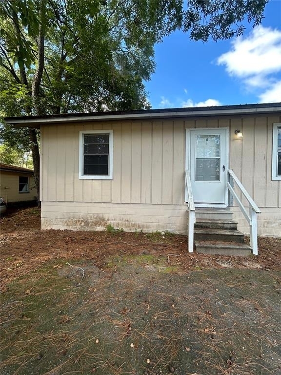 2212 Se 36th Terrace - Photo 0