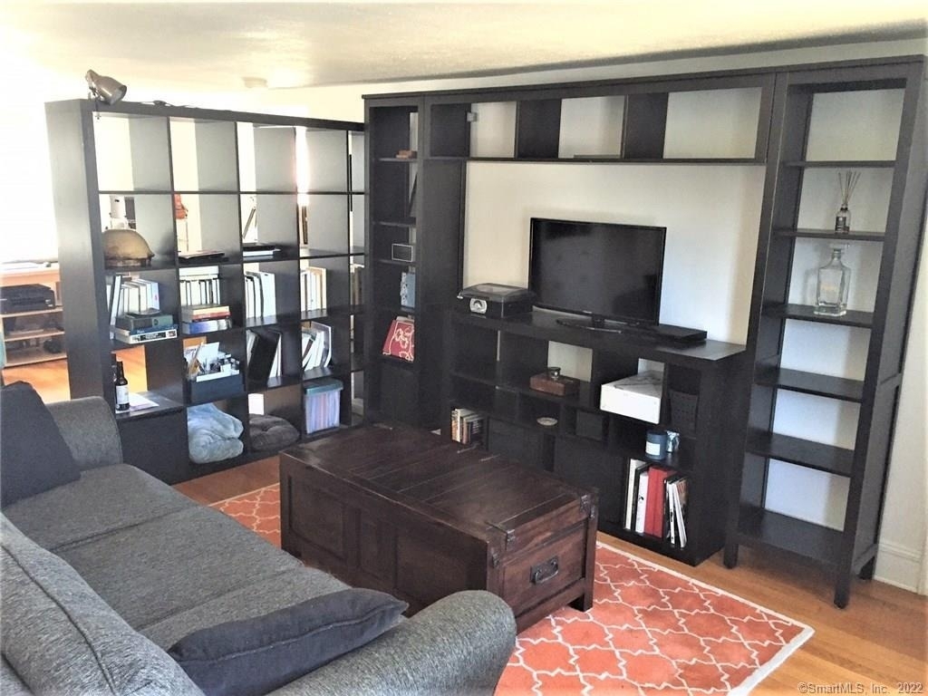 209 Willard Street - Photo 2